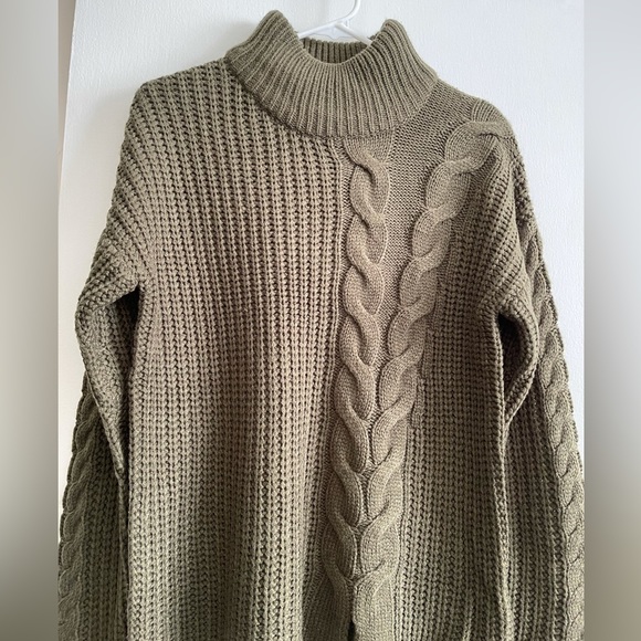 NWT Poof Apparel Mock Neck Dual Cable Knit Sweater Olive Green Size Small - Picture 2 of 4